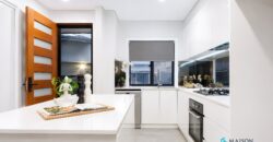 Near New Modern Townhouse – Carlingford West Public Catchment