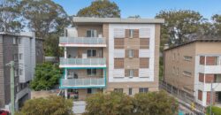 Oversized, Boutique Apartment Complex, Walk to Lightrail