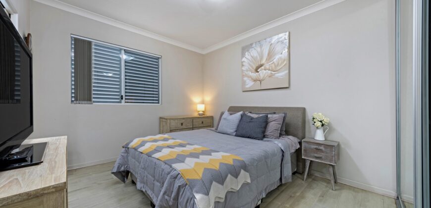 Oversized, Boutique Apartment Complex, Walk to Lightrail