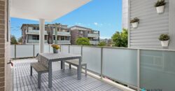 Oversized, Boutique Apartment Complex, Walk to Lightrail