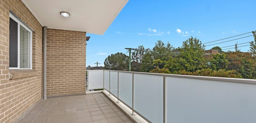 Oversized, Boutique Apartment Complex, Walk to Lightrail